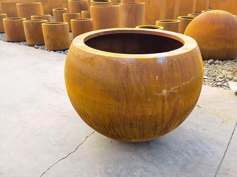 <h3>Corten Steel Panels, Fabricators, Planters & Metal folding</h3>
